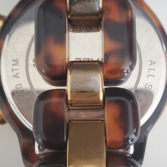 Michael Kors‎ Women's 43mm Watch Gold Tone and Tortoise Shell Band MK5609 Small - Picture 8 of 9